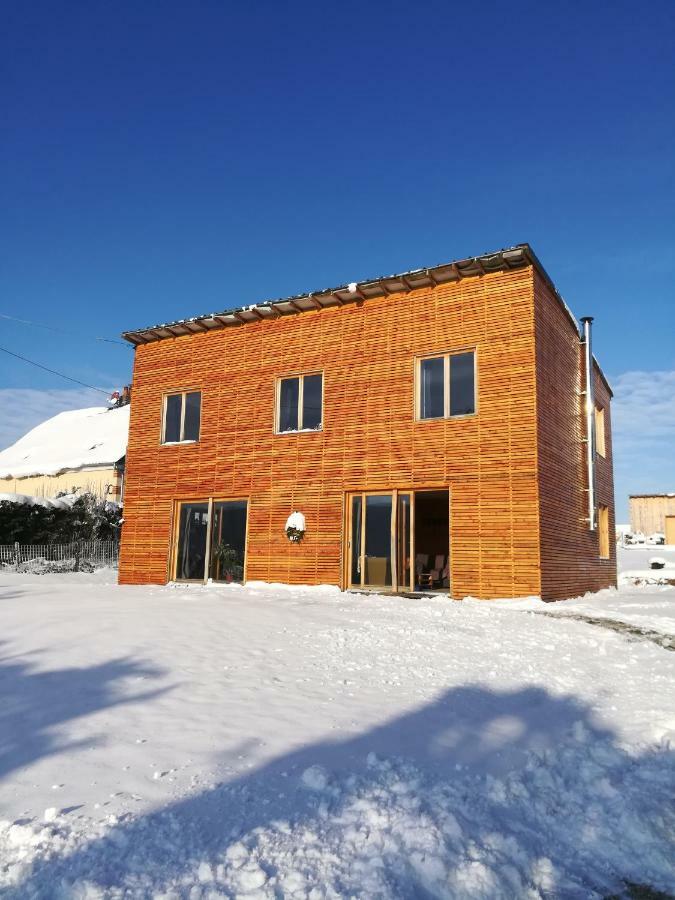 Maison Ecologique En Paille La Chapelle-Encherie Экстерьер фото